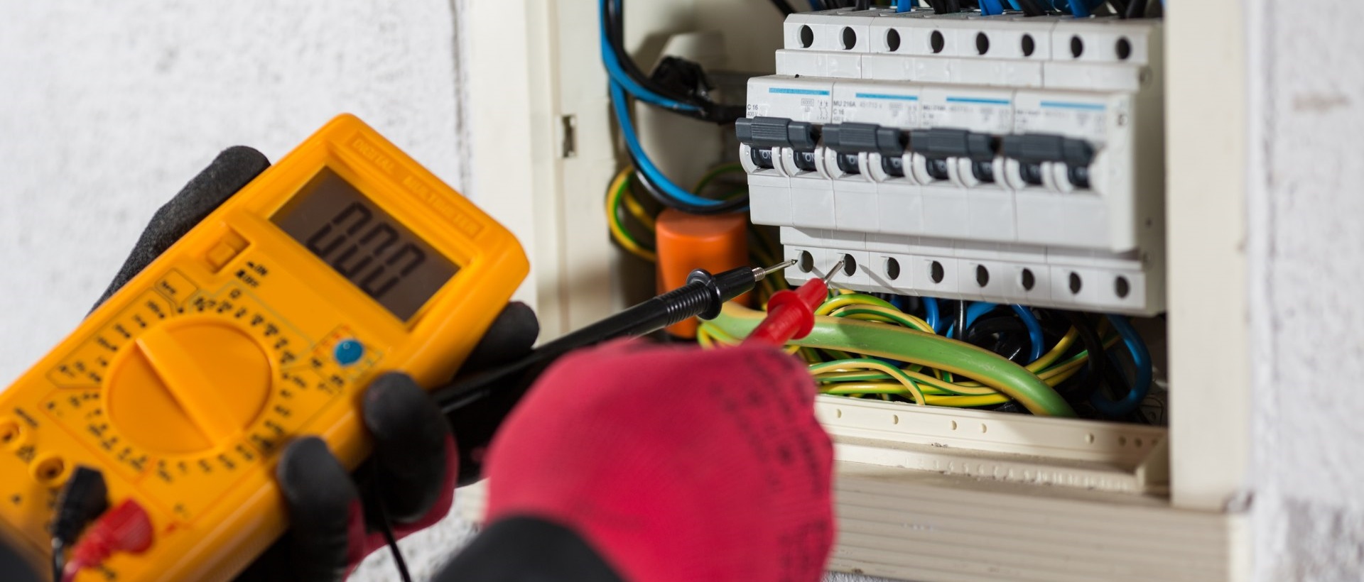 Electricians KT13